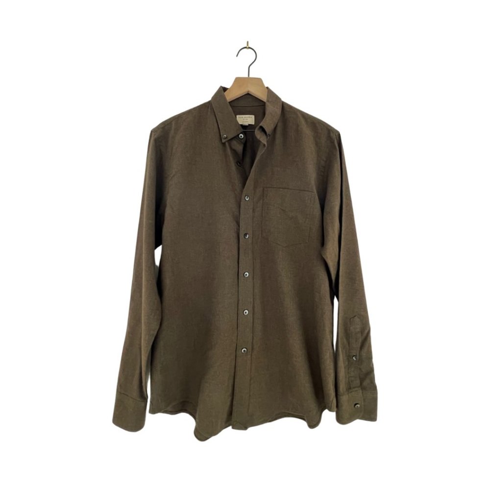 Club Monaco: Olive flannel. Slim fit.